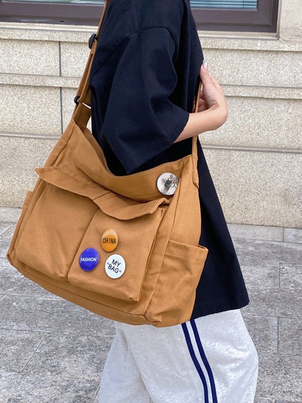 Badge Design Large Crossbody Bag-3